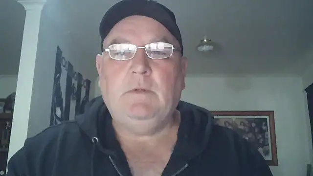 KINKYBLUEYES69 live sex cam