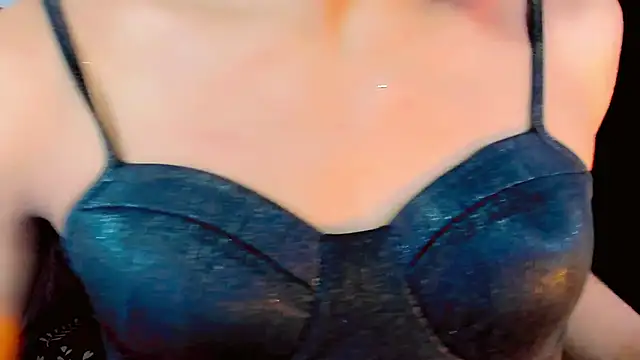 the-horus-girl live sex cam