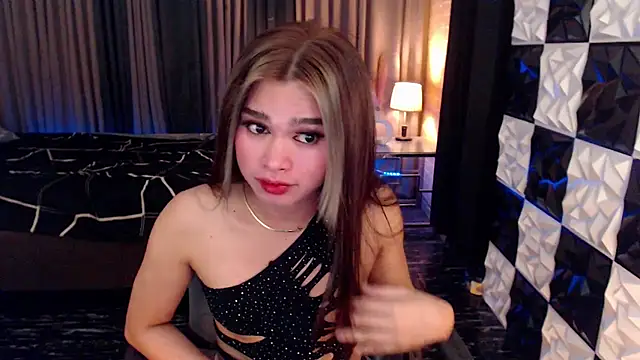 BigCockMaxineTS live sex cam