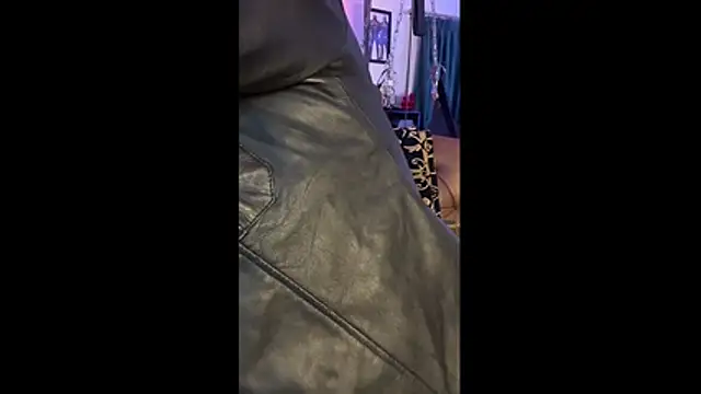 LeatherSdaddy live sex cam