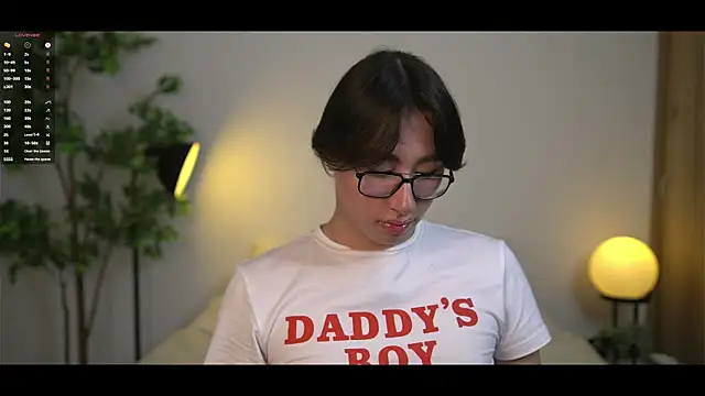 SrLuis18 live sex cam