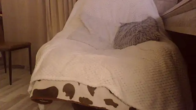 Divineblond live sex cam