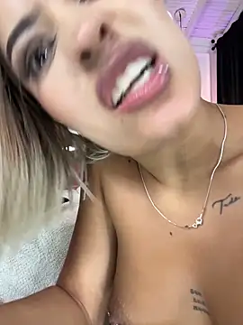 MystiqueXXX live sex cam