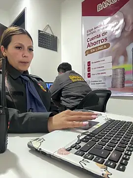 Emily-7_ live sex cam