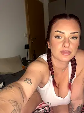 OliviaaFischer live sex cam