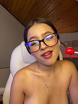 Sofia18_pinkk live sex cam