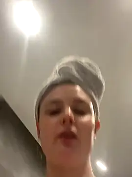 CherryEmmy live sex cam