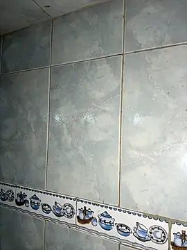 MrLeoLatino live sex cam