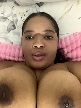 sexytinashe21 live sex cam