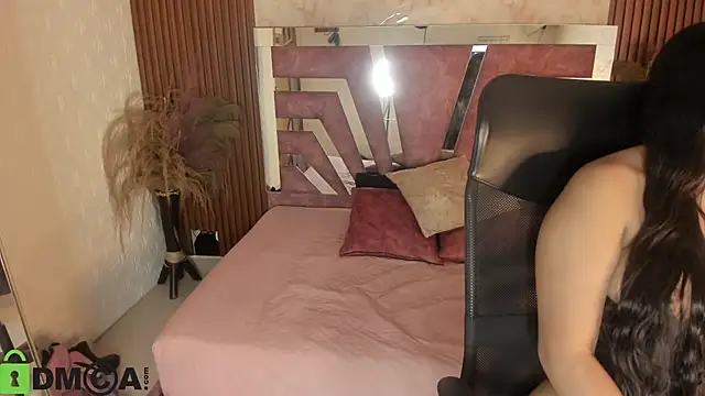 sarita_castillo live sex cam