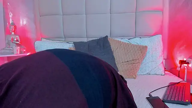 Hecatee_77 live sex cam