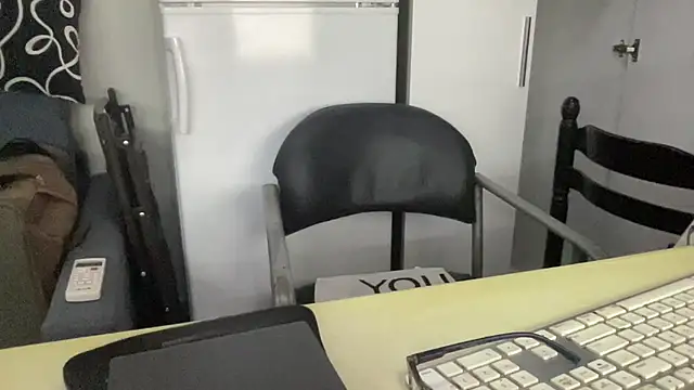 coach-karl live sex cam