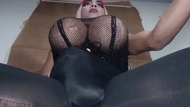 andreablackcock live sex cam