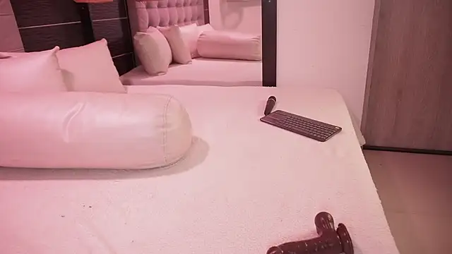 Bella_TS_ live sex cam