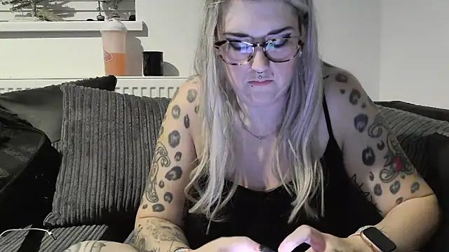 Sizzling_Indie36 live sex cam