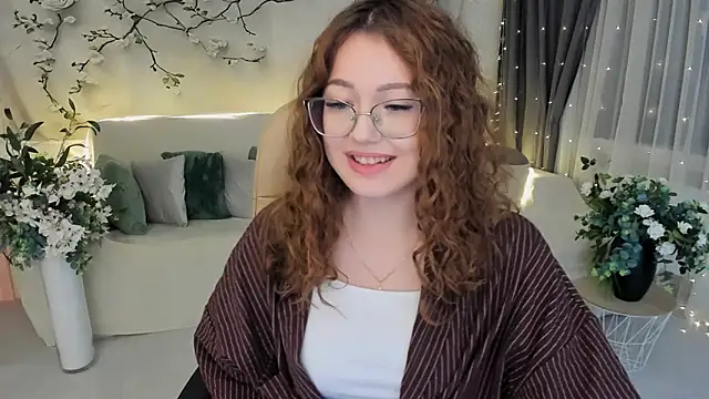 SereneFlame live sex cam