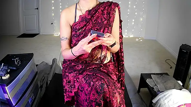 Ravishing_Roma live sex cam