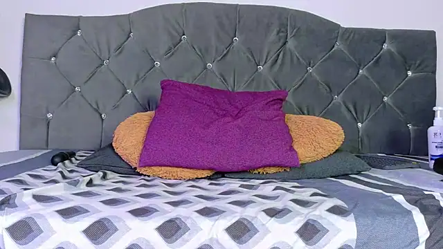 louis_bcasta1 live sex cam