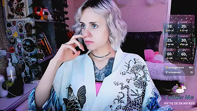 NaniMoore live sex cam