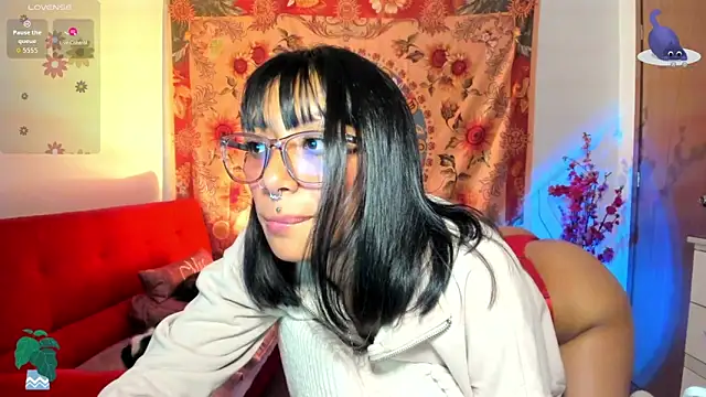 Demeter__ live sex cam