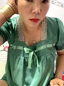 Baby-bigtits live sex cam