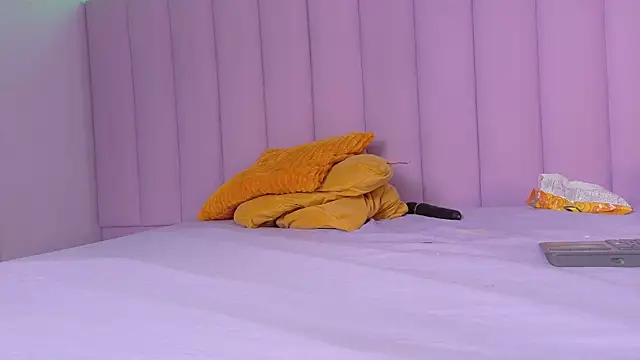 AgataDoll live sex cam