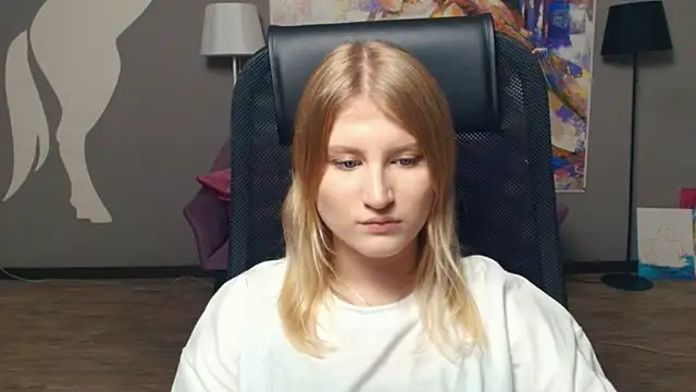 LisaRais live sex cam