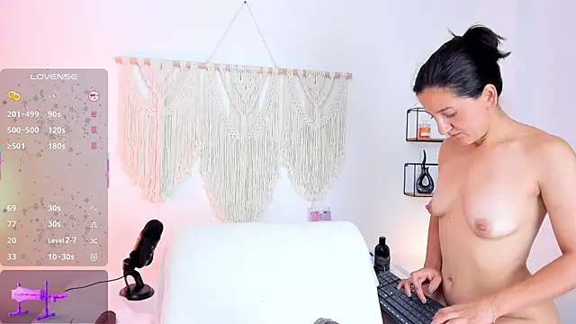 evaa_rose live sex cam