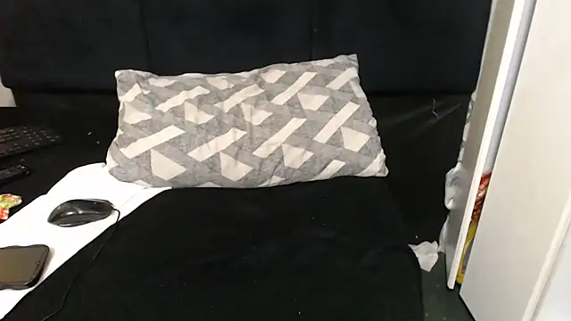 SweetHotBabby18 live sex cam