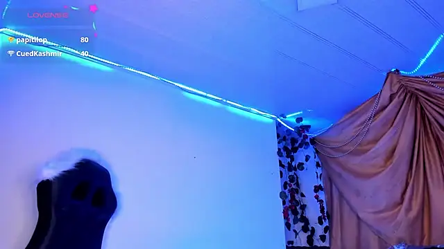 Ethan_Boyy live sex cam