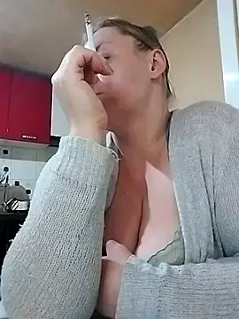 Mommygetnaughty live sex cam