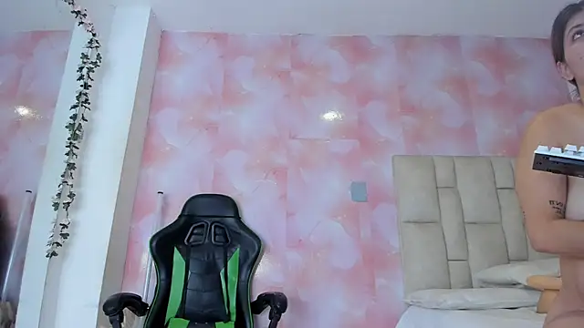 aida_rose_ live sex cam