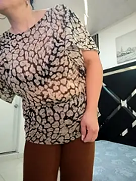 Natasha_miilf live sex cam