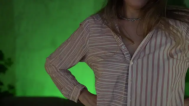 Ella_054 live sex cam