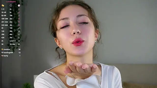 ZeniaBolich live sex cam