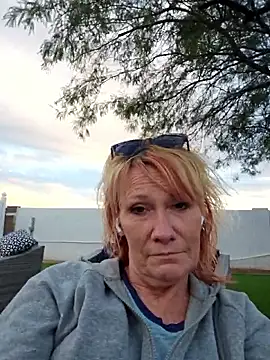 PeterFitzWellB live sex cam