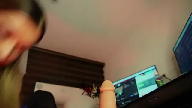 tay_ler3 live sex cam