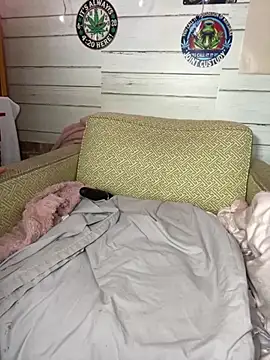 TrenaAnne live sex cam