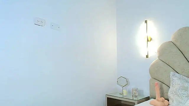 Meghanparker1 live sex cam