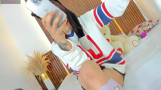 BunnyHotsx live sex cam