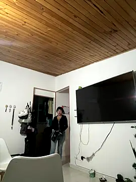 Kitty_yukimura live sex cam