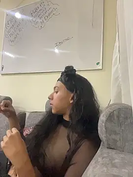 Hopemoretti live sex cam