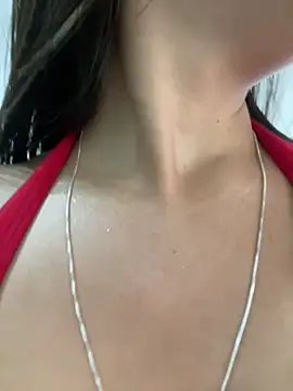 MiaJones21 live sex cam