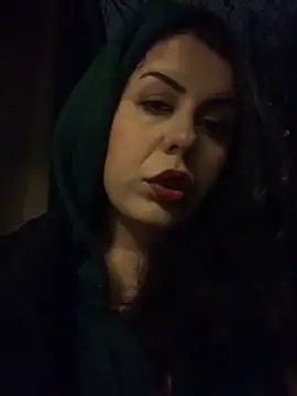 holyeroticss live sex cam