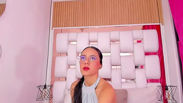 EmmyCruzZ live sex cam