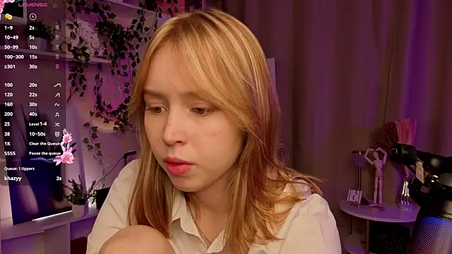 TheolaLonghofer live sex cam