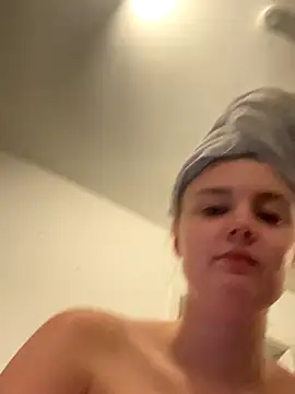 CherryEmmy live sex cam