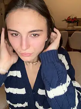 SophiiaStarr live sex cam