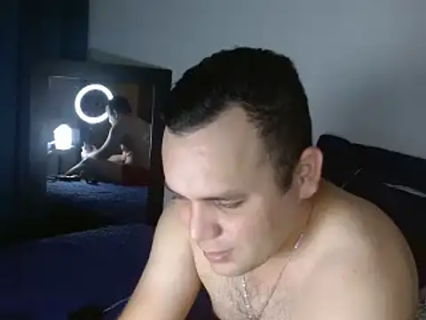 Kevin_Marcano live sex cam