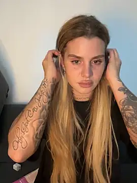 EmiliaCatalina live sex cam